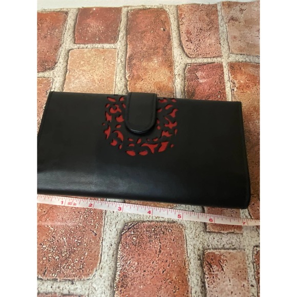 Rolfs Trifold Red/black  Leather Wallet - Picture 5 of 10